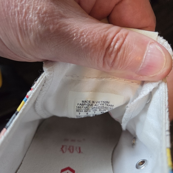 Tom And Jerry Converse All Star Sneakers Men’s 7.0 Women’s 9.0 Rare - Picture 11 of 11